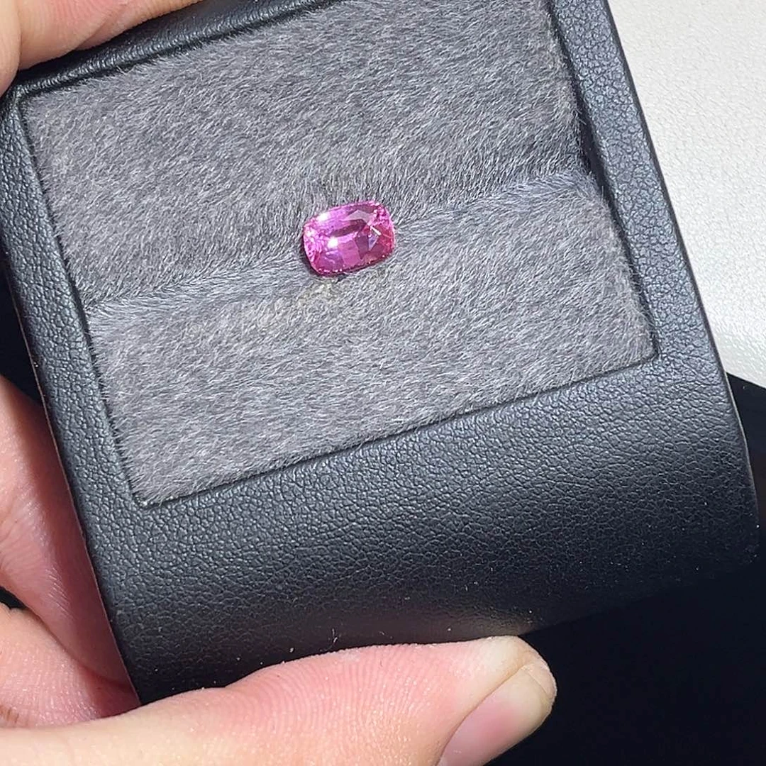 彩色蓝宝石裸石裸石1.76克拉