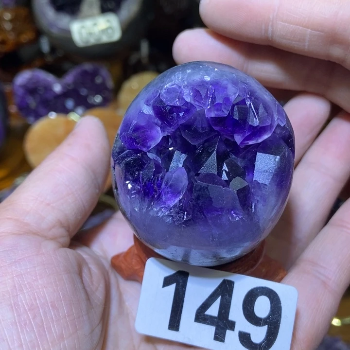 紫晶未镶嵌大型摆件（非配饰）