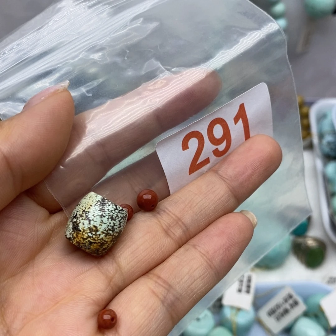 未镶嵌南红玛瑙珠宝奇石