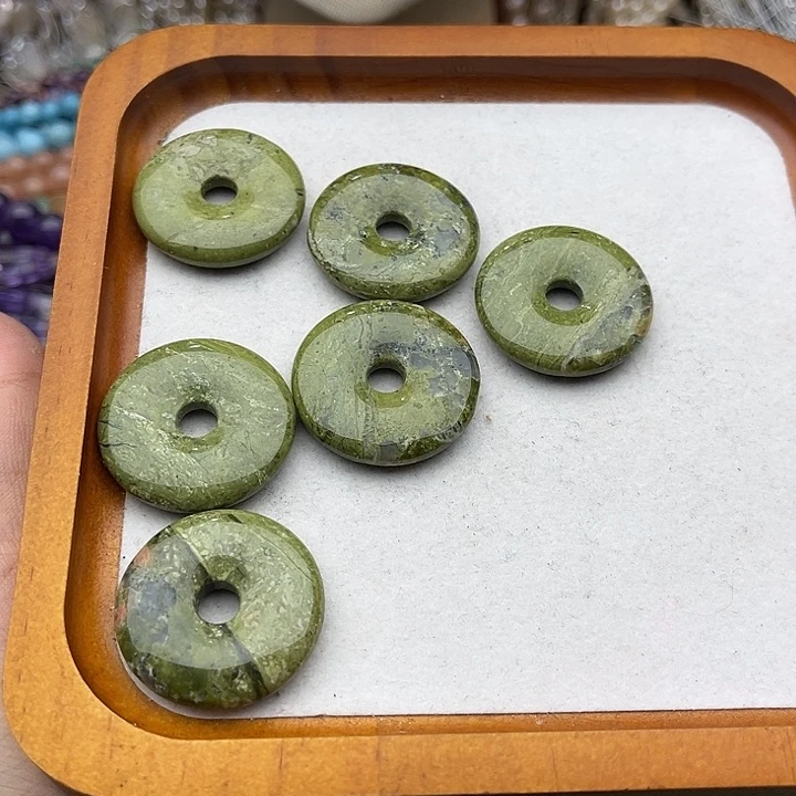 玛瑙/玉髓未镶嵌珠宝半成品2个30mm左右花绿宝平安扣