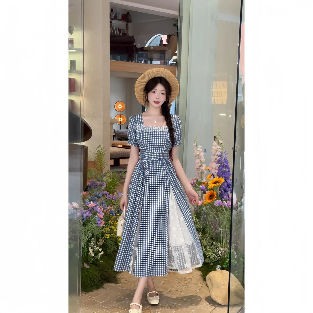 《米兰日记》韩系甜美格纹夏季新款方领收腰显白蓝色连衣裙