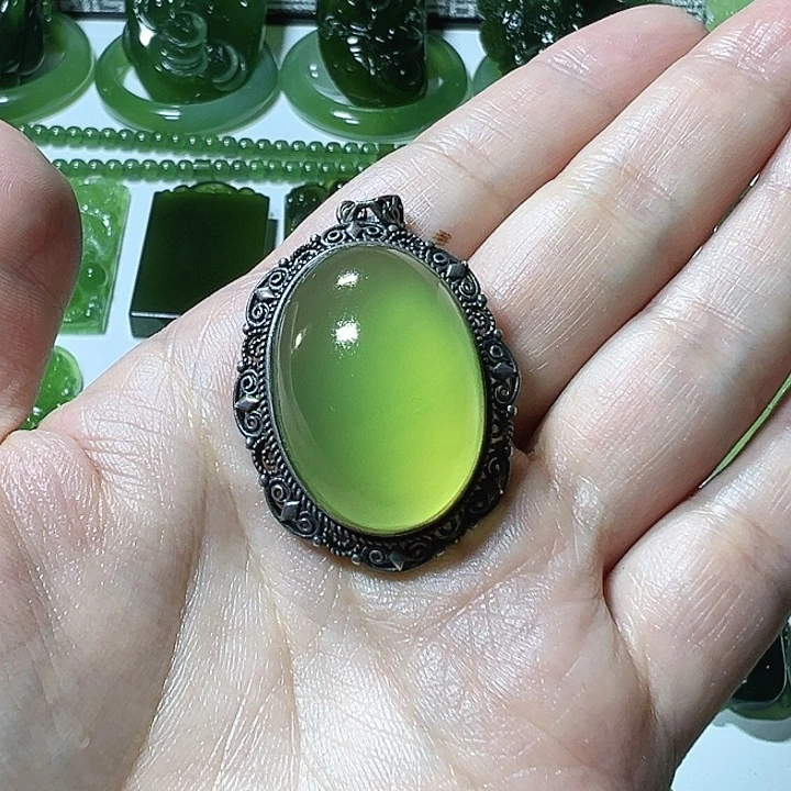 向***葵蛇纹石玉银S925镶嵌颈饰