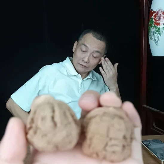 文玩核桃吊坠蛤蟆头004