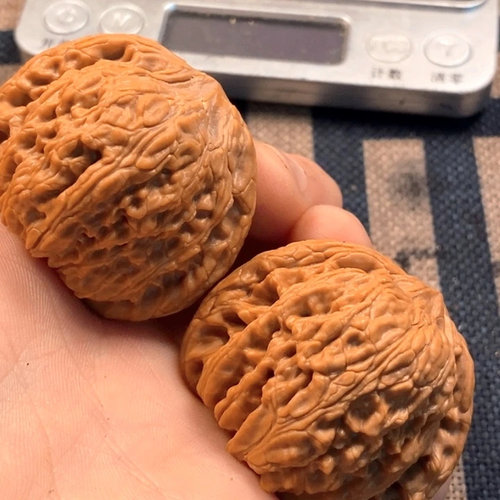 吊坠文玩核桃全品绣球
