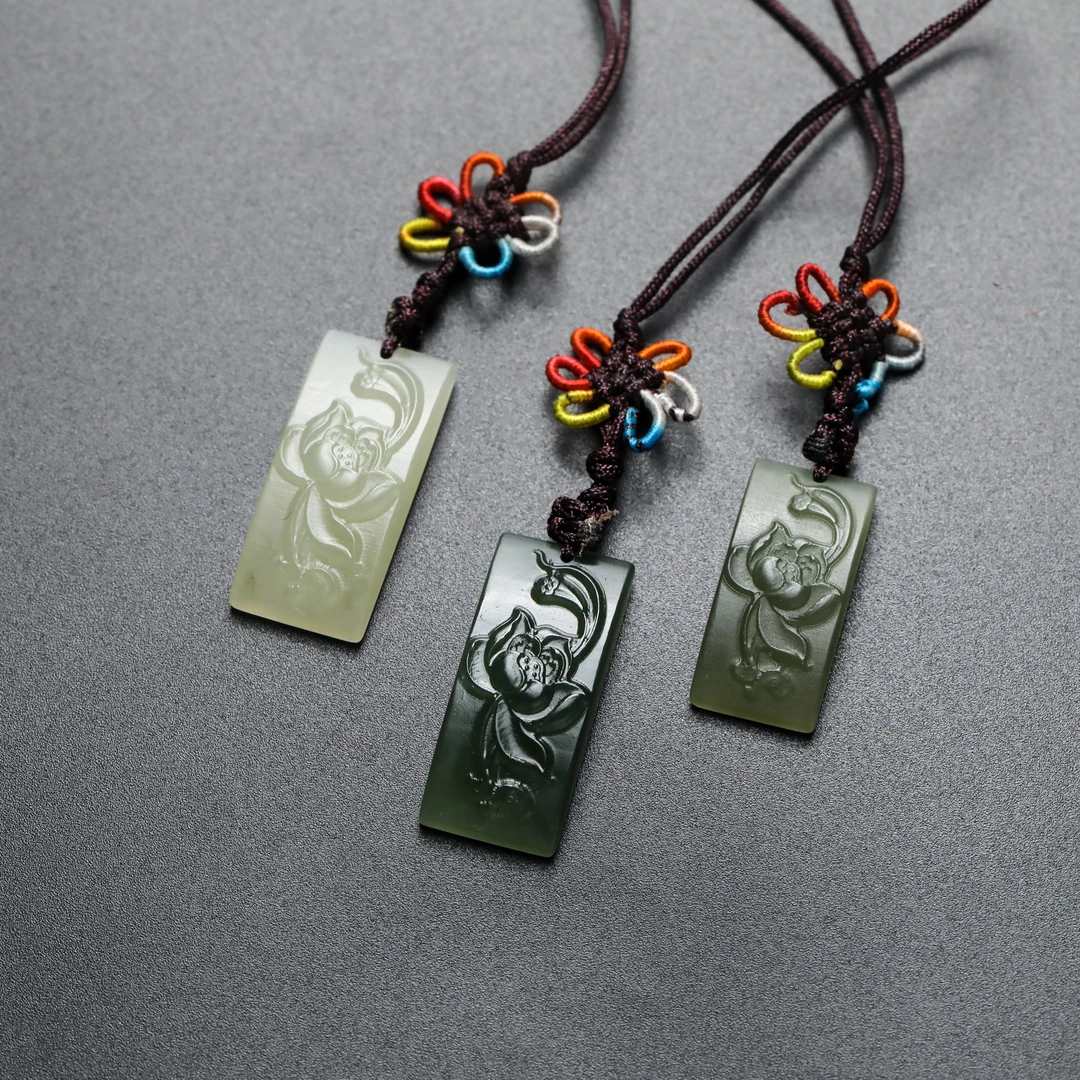 晴水一品清廉莲花手机吊坠约27*6mm多样性发货发其一G29240720-53