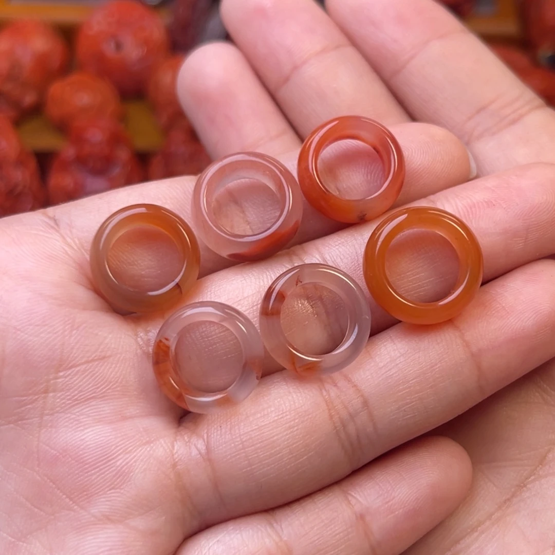 南红玛瑙未镶嵌冰飘跑环10内径多样性发货其中一件
