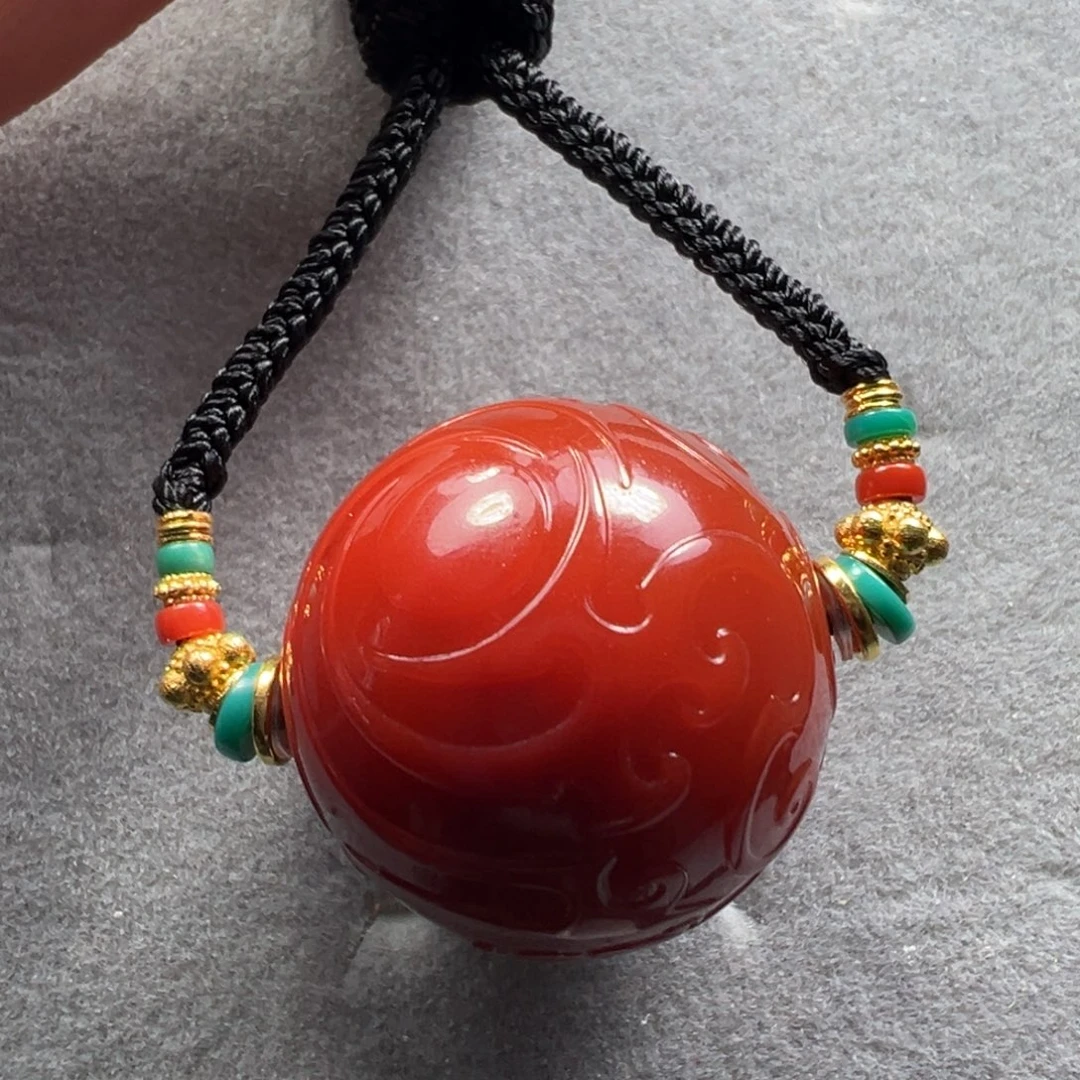 南红玛瑙18K金镶嵌吊坠