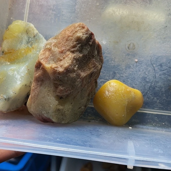 寿山石唯**刻寿山石的制作