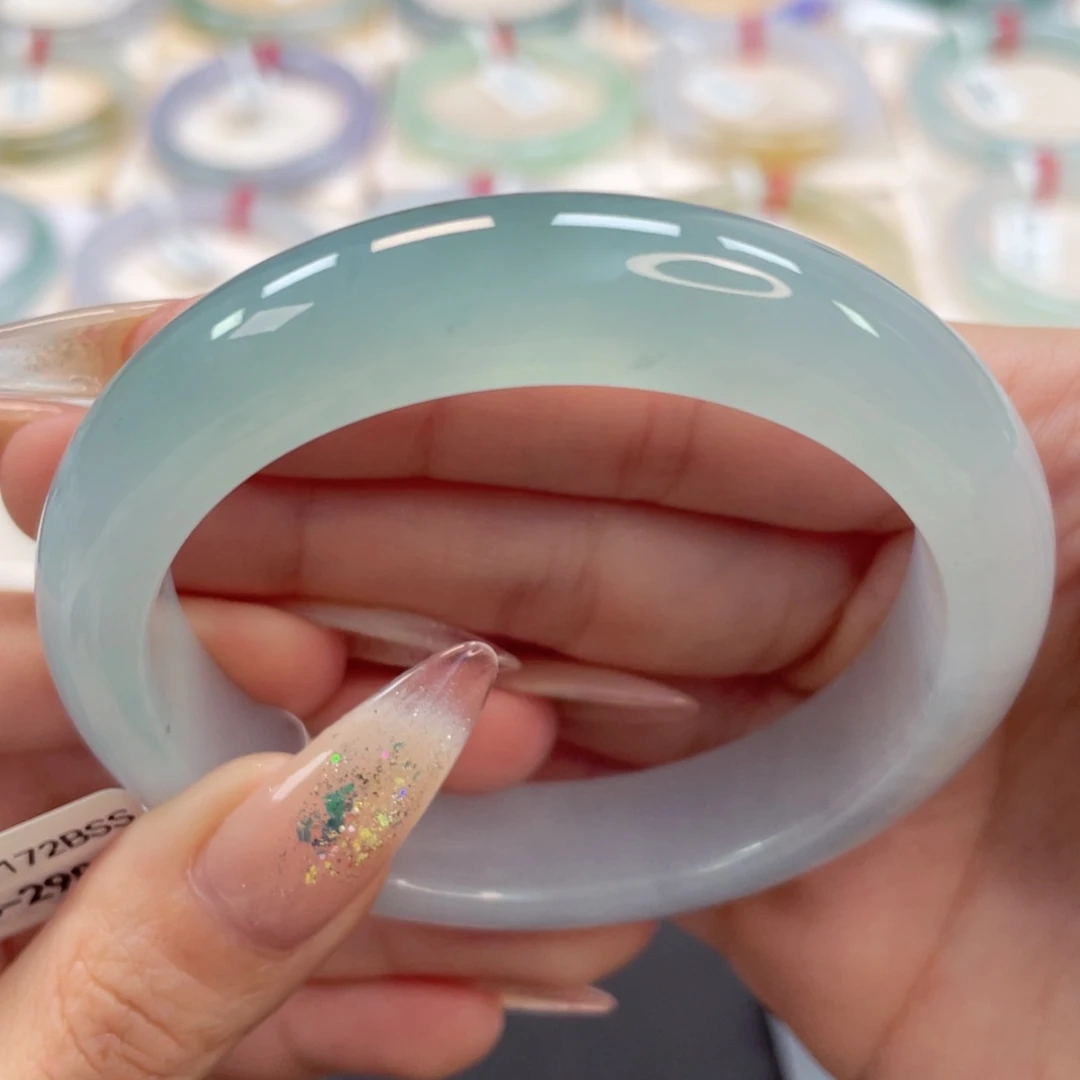 未镶嵌手镯翡翠56.8清雅蓝天白云23号