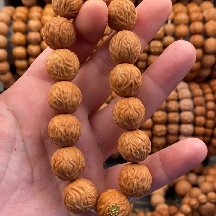 手持带标大毒液二等品