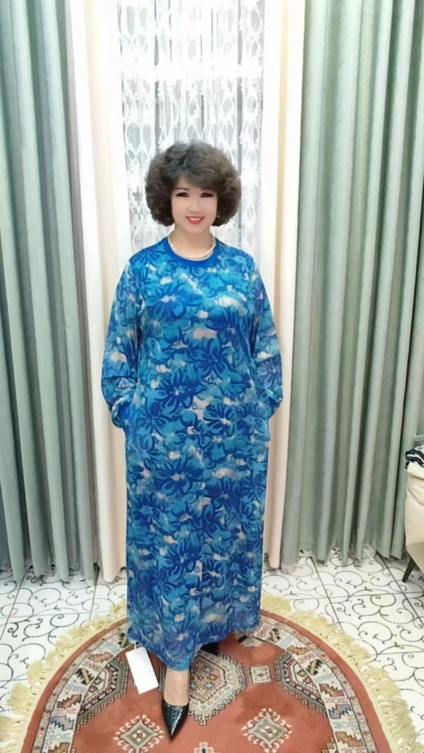 2025时尚连衣裙女款女士圆领休闲长款印花花色长袖