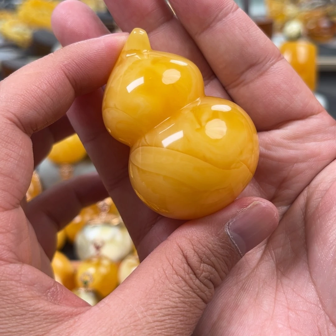 蜜蜡未镶嵌珠宝奇石