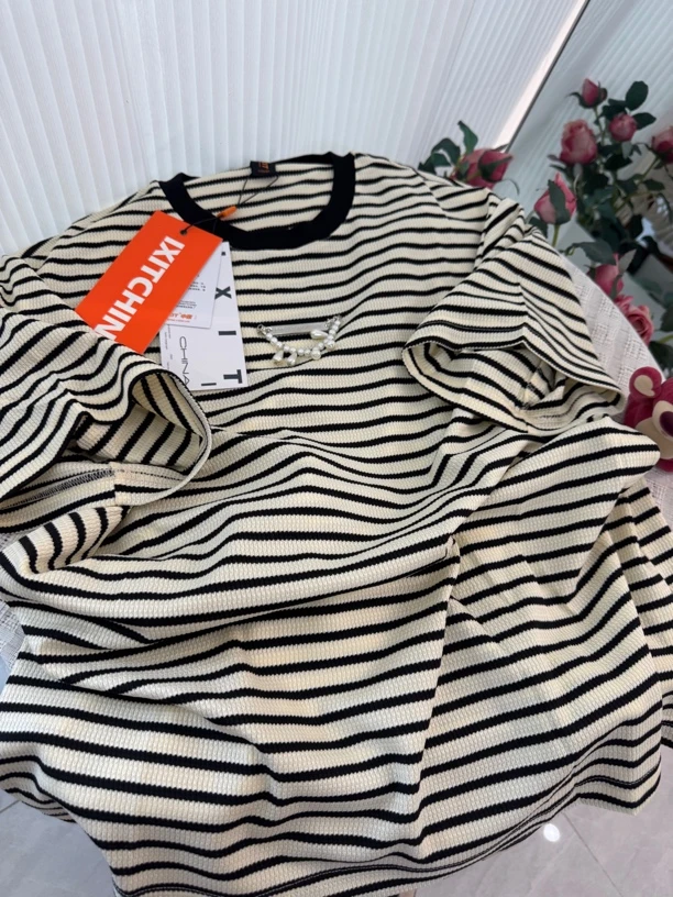 夏季新款洋气休闲宽松条纹短袖女士T恤