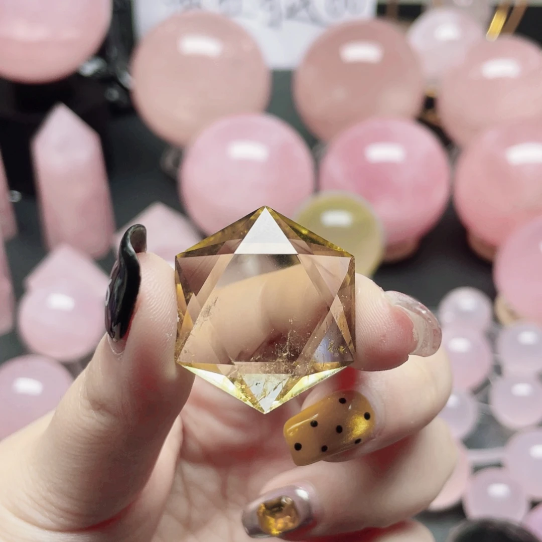 小***女水晶珠宝半成品未镶嵌