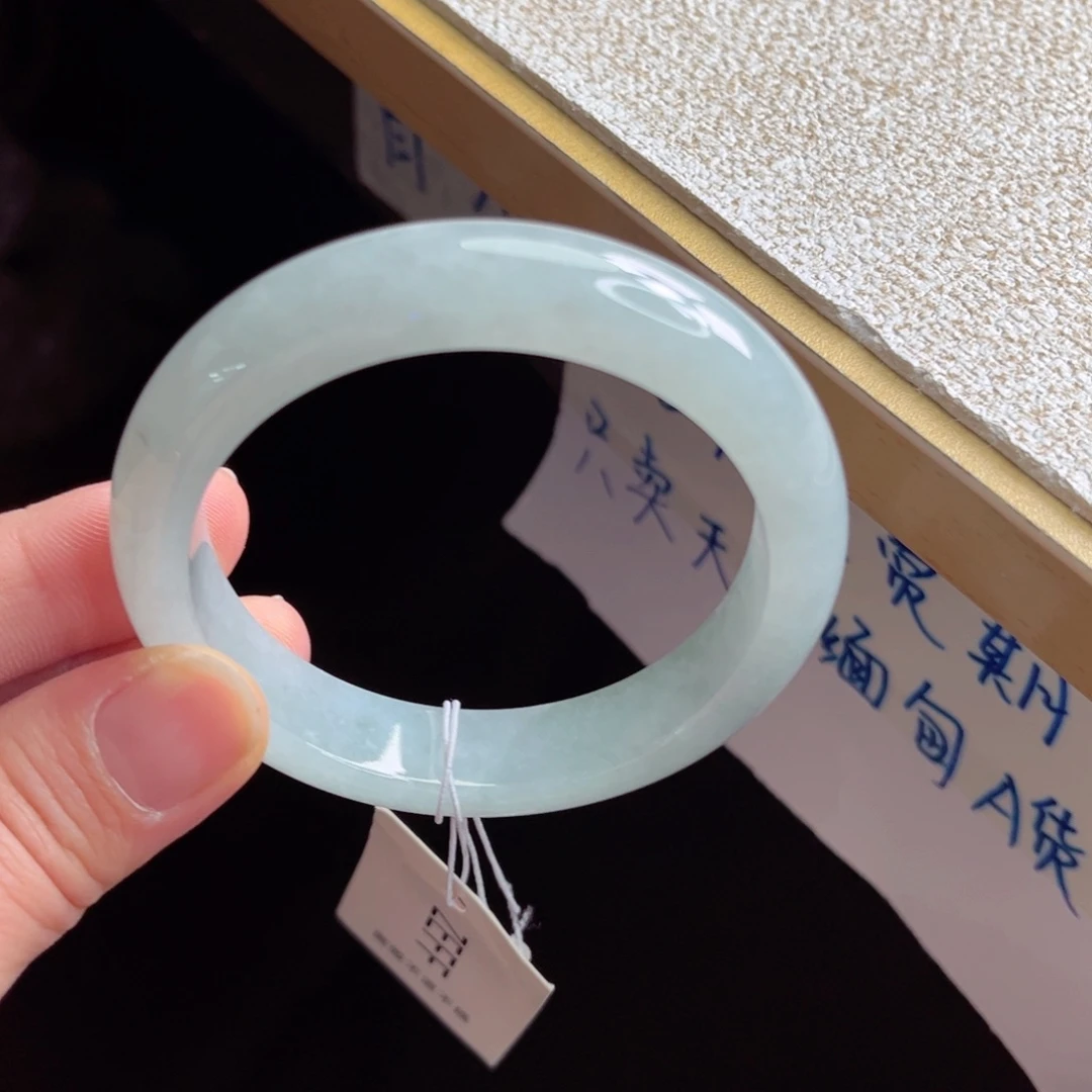 翡翠未镶嵌手镯手镯