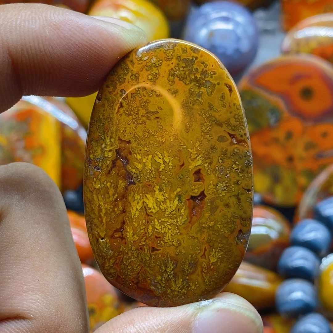 ****俊未镶嵌颈饰玛瑙/玉髓