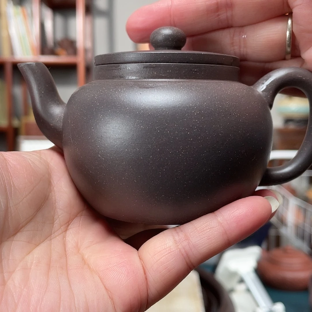 紫泥茶壶天青平盖莲子