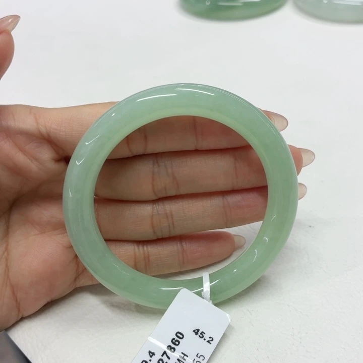 翡翠未镶嵌手镯缅甸翡翠手镯53.3