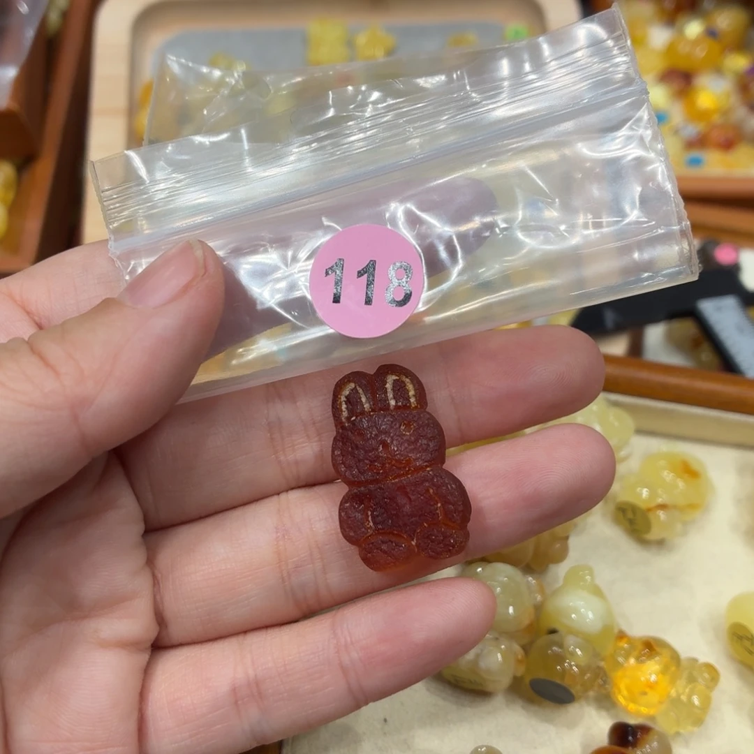 琥珀未镶嵌珠宝奇石