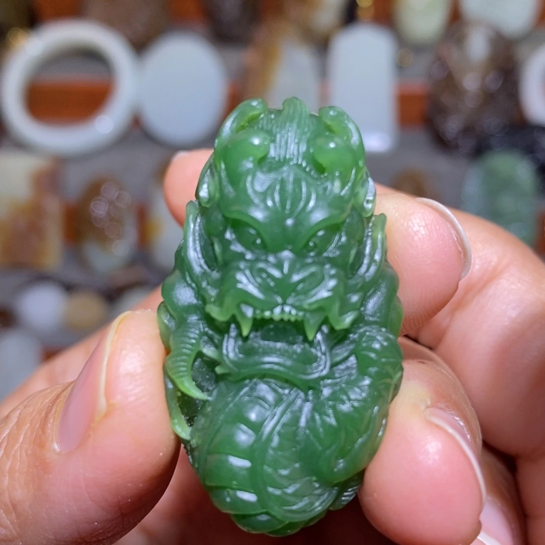 定制和田玉龙行天下