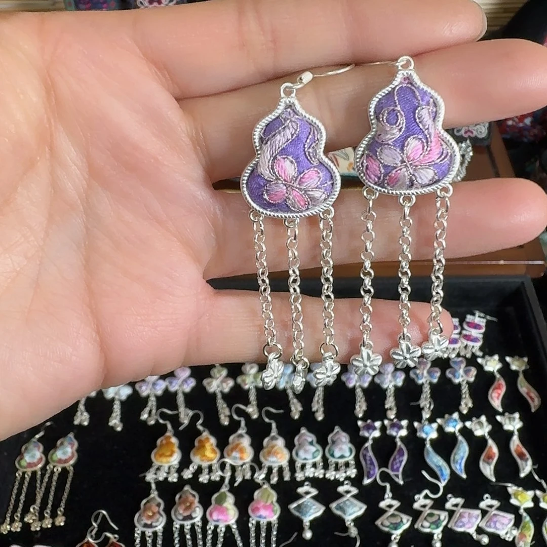 织绣民族风刺绣耳环