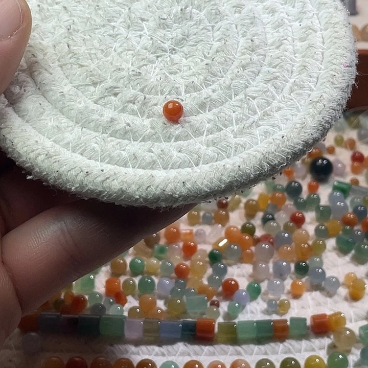 翡翠散珠未镶嵌定制翡翠卡5.3