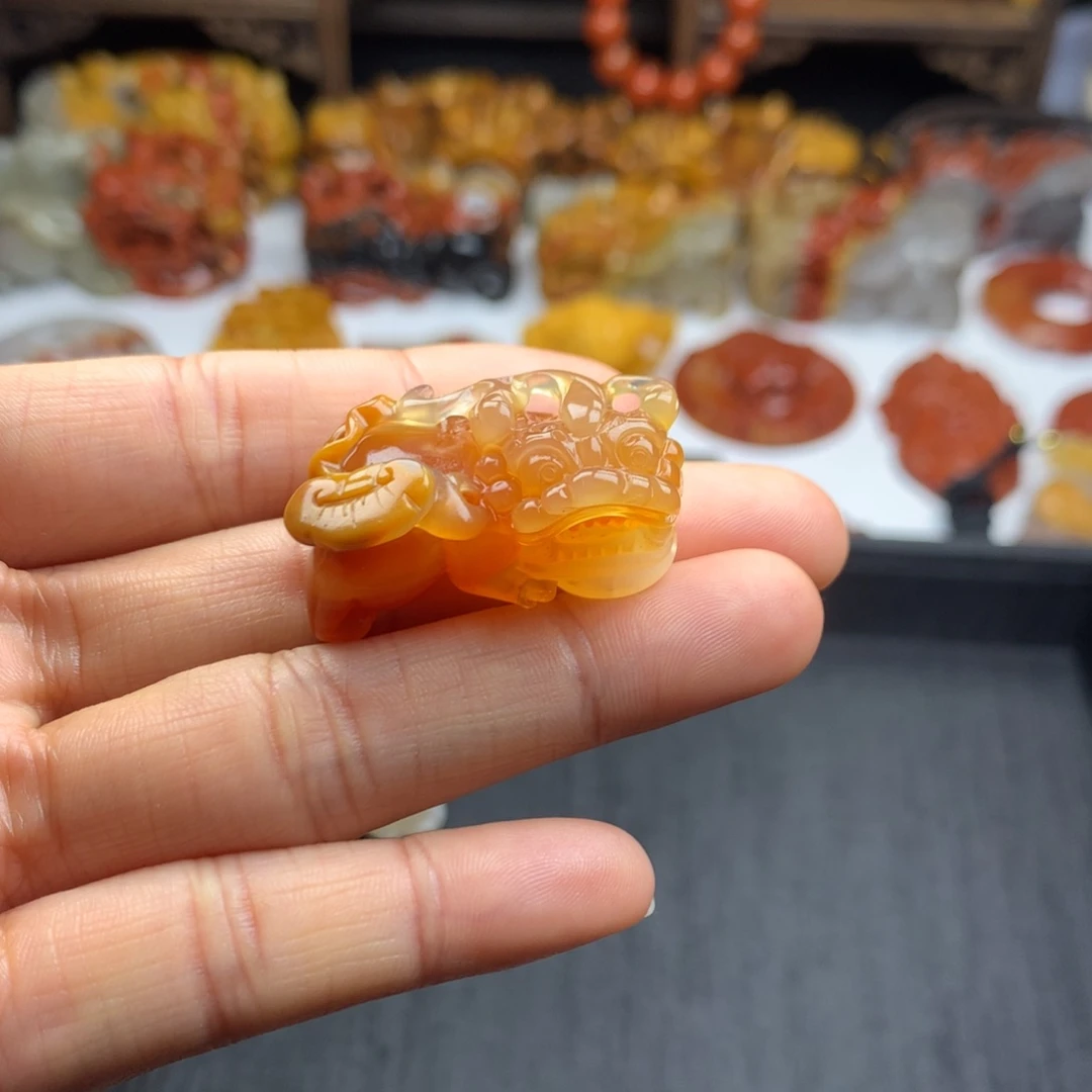 石英质玉（黄龙玉）挂件未镶嵌袁*楠