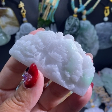 【闪购商品】颈饰未镶嵌翡翠山水