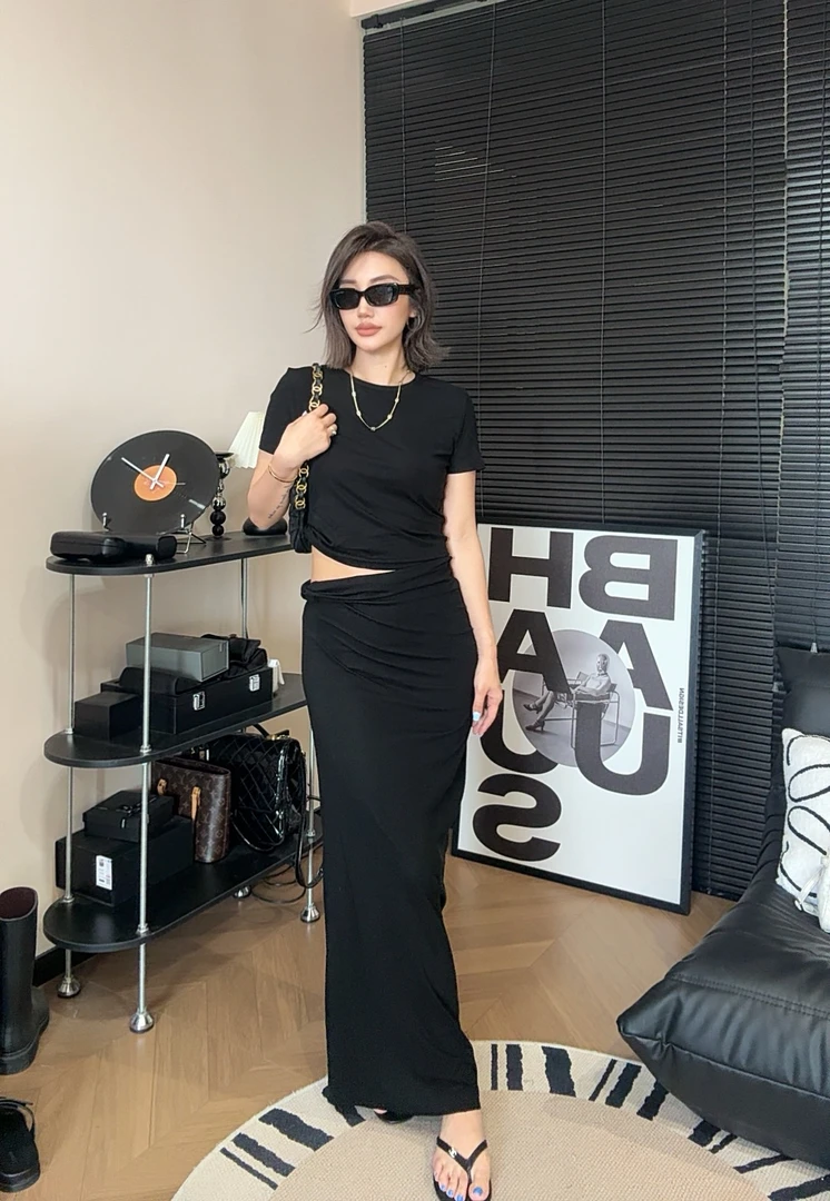 【U娜】夏季欧美风圆领短袖T恤高腰半身裙套装