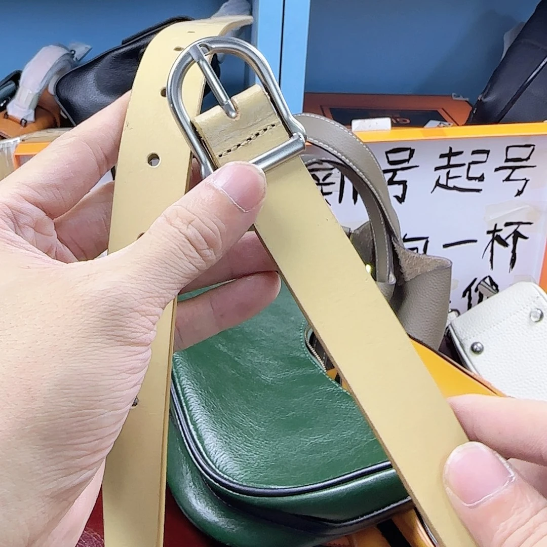 黄牛皮（革）小牛皮（革）牛皮