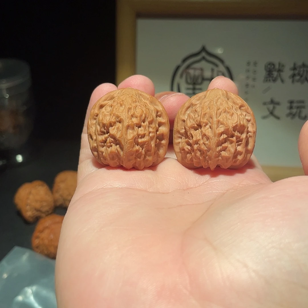 文玩核桃吊坠32全品龙珠