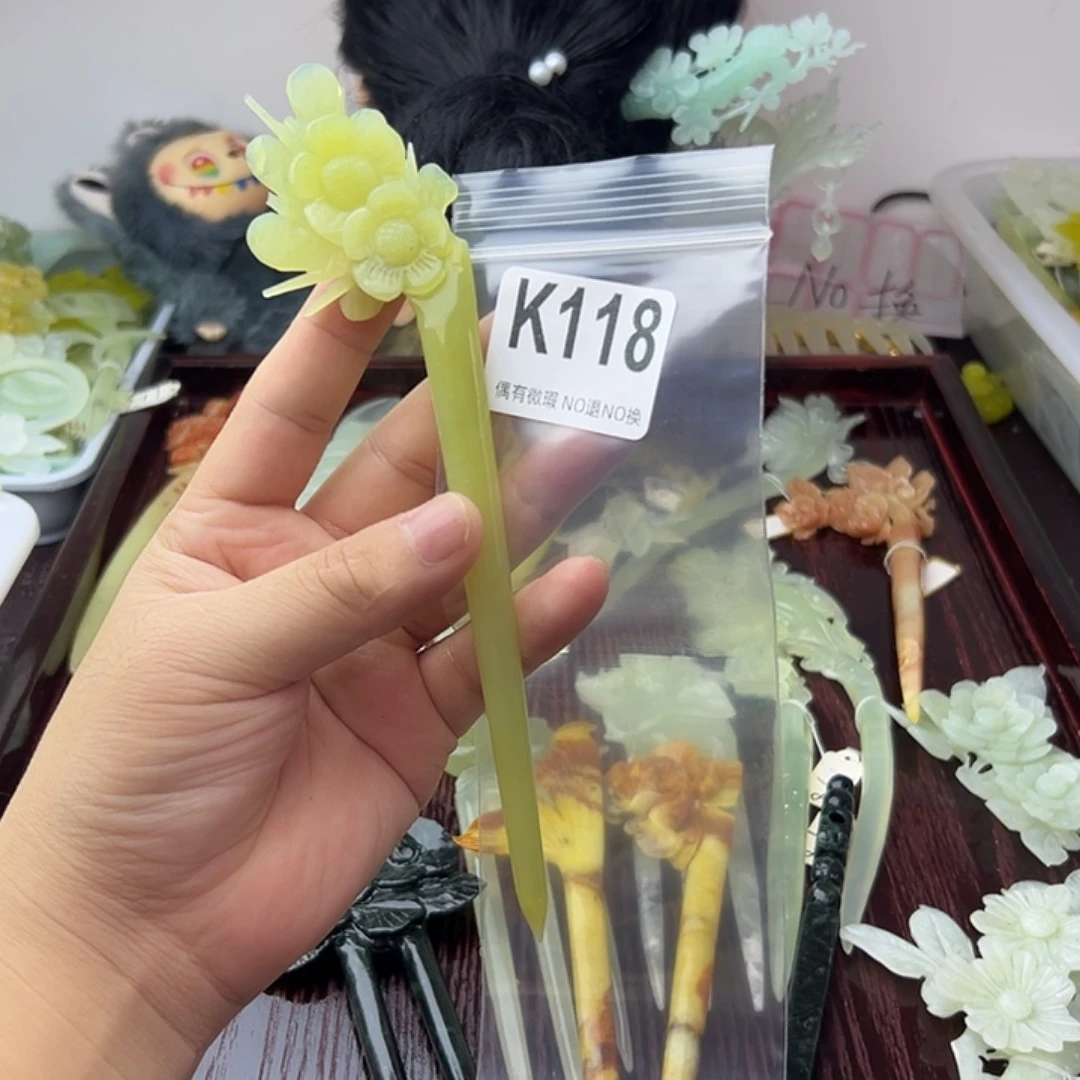 孤***晚蛇纹石玉合金发饰