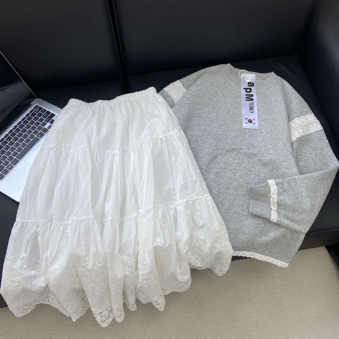 24998韩版时尚花边卫衣