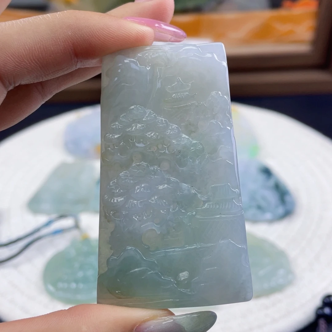 翡翠裸石天然翡翠山水牌