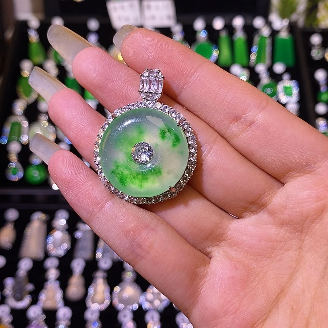 玛瑙/玉髓颈饰合金