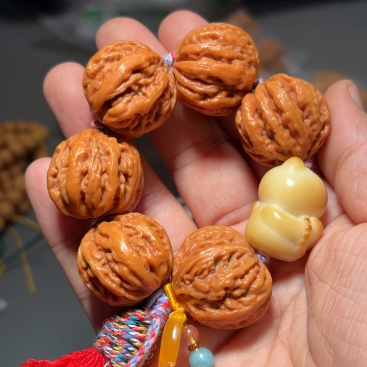 文玩核桃吊坠霸王龙7407