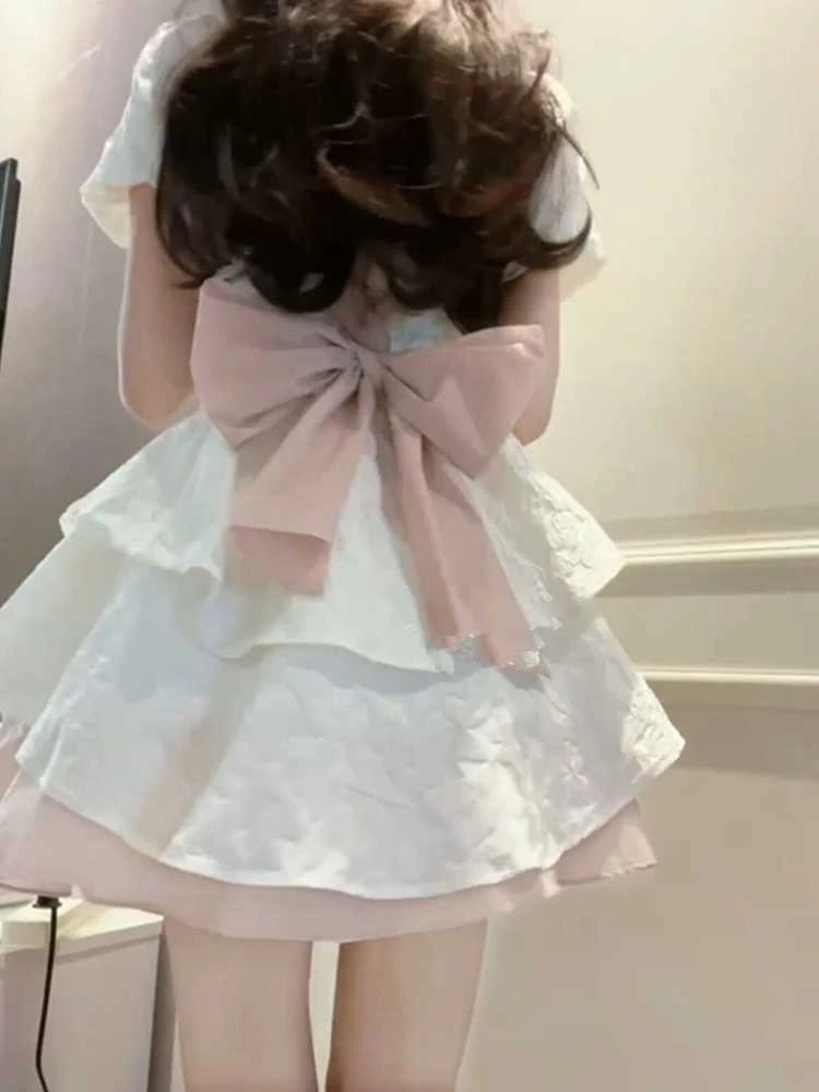 白色蝴蝶结连衣裙女夏季高级感气质公主蓬蓬裙收腰显瘦新款小裙子