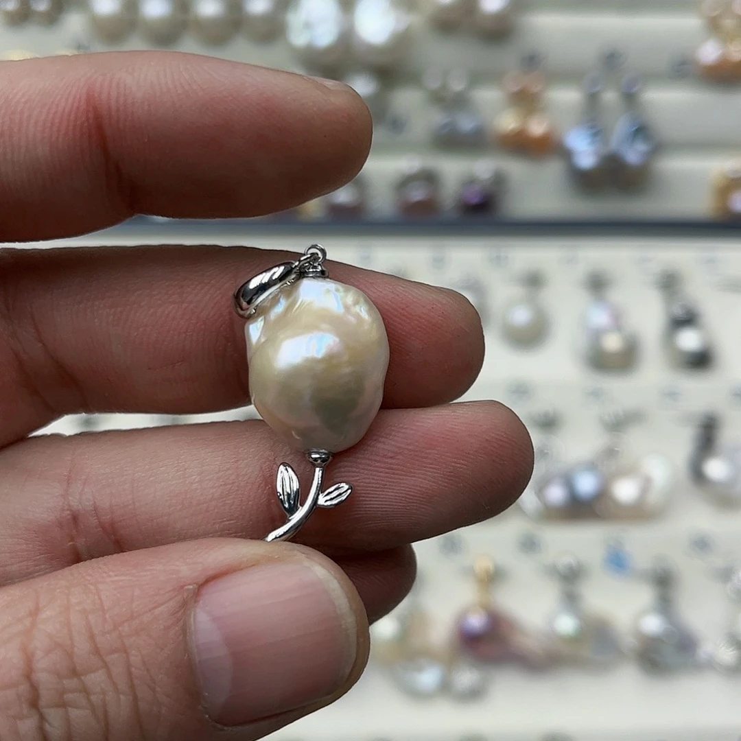 淡水珍珠吊坠(不含链)未镶嵌笑*盈03