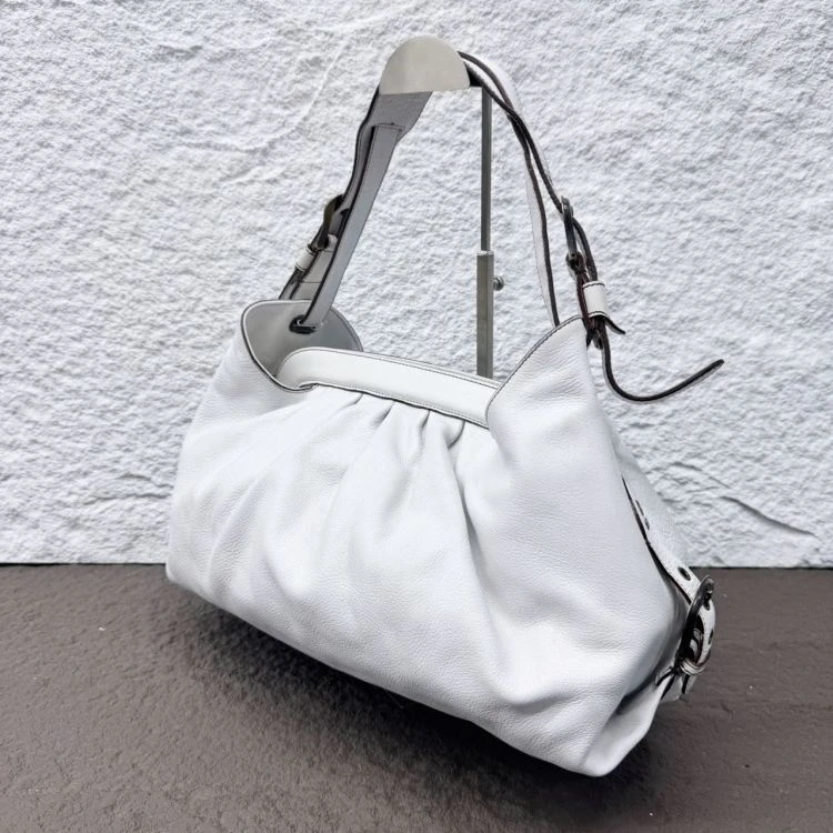 95新/芬迪/C18977287340/[251231CZ02]