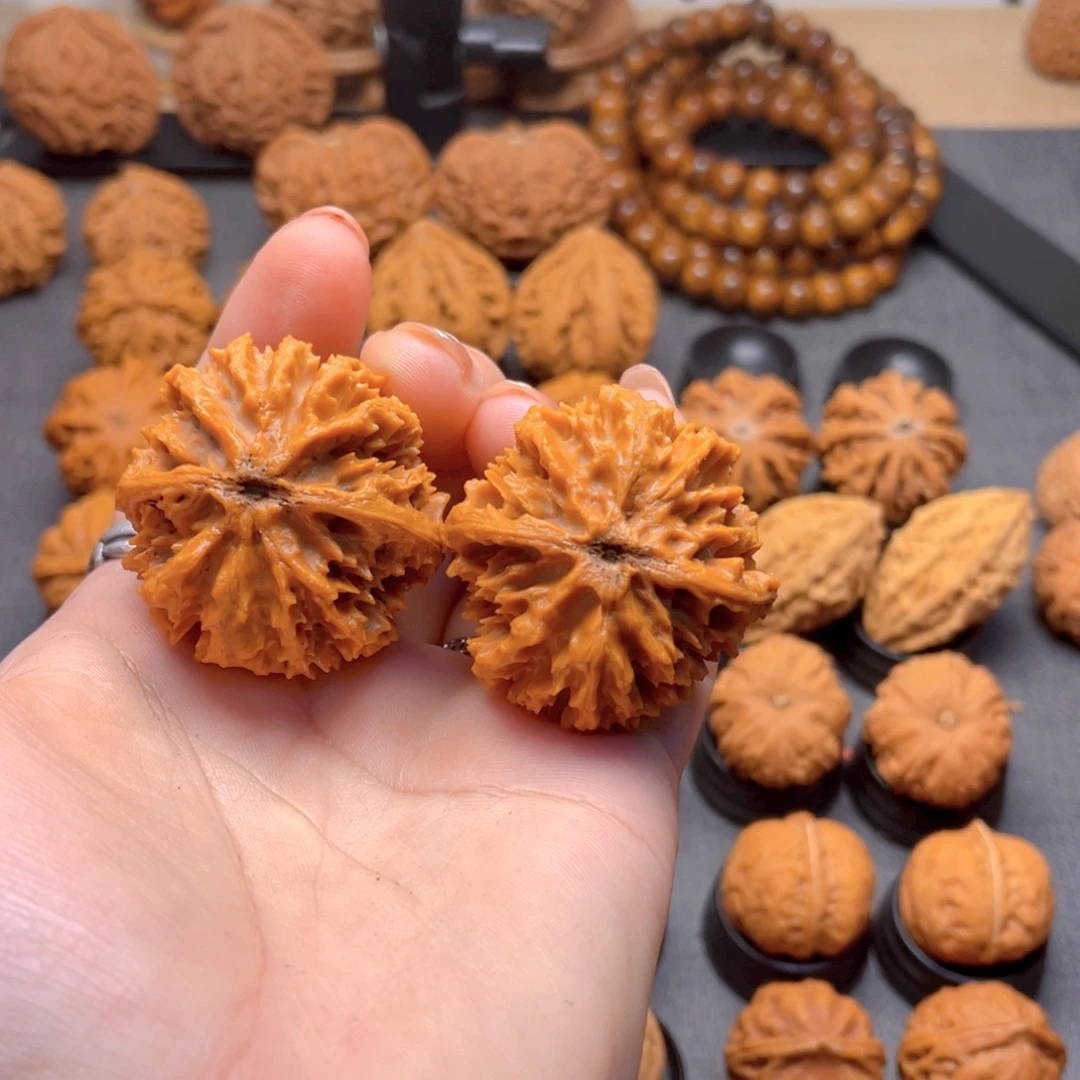 核桃文玩把件秦岭大刺