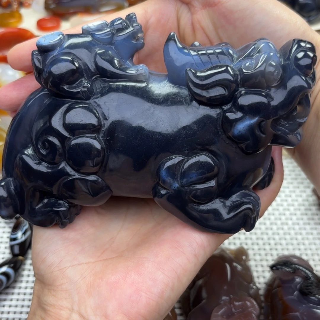 玛瑙/玉髓摆件未镶嵌龙**天