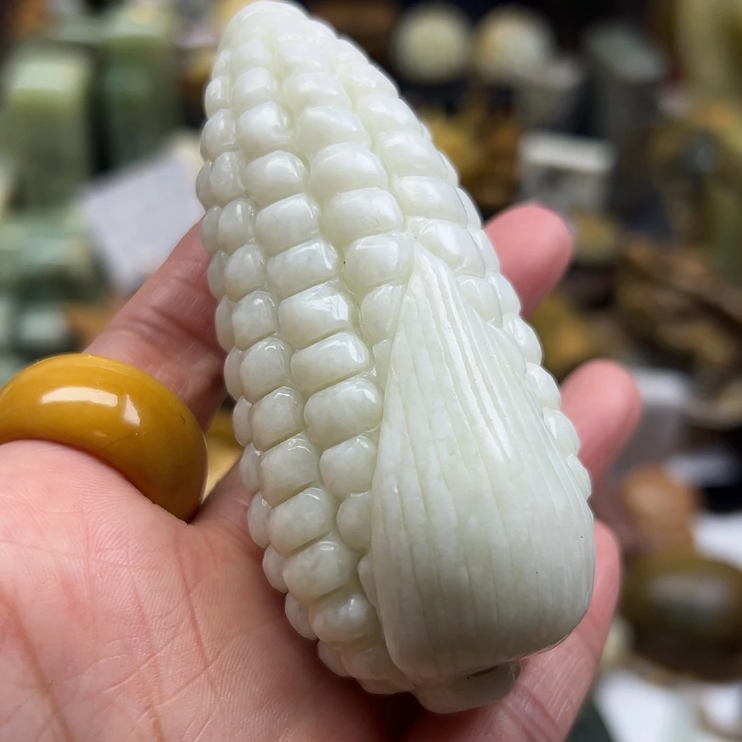 岫玉未镶嵌颈饰岫玉玉米手玩