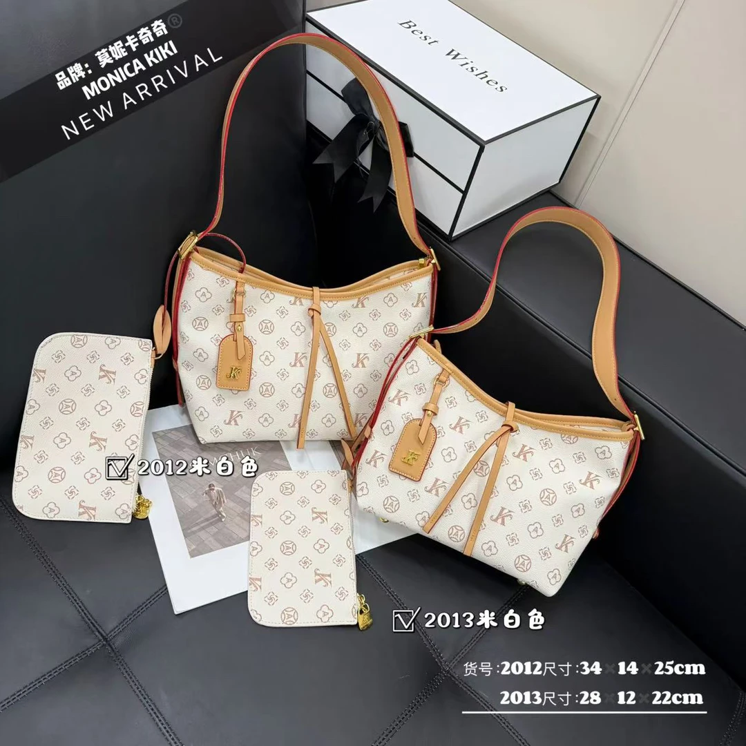 莫妮卡奇奇 春季新品时尚潮流单肩斜挎机车包（白色）