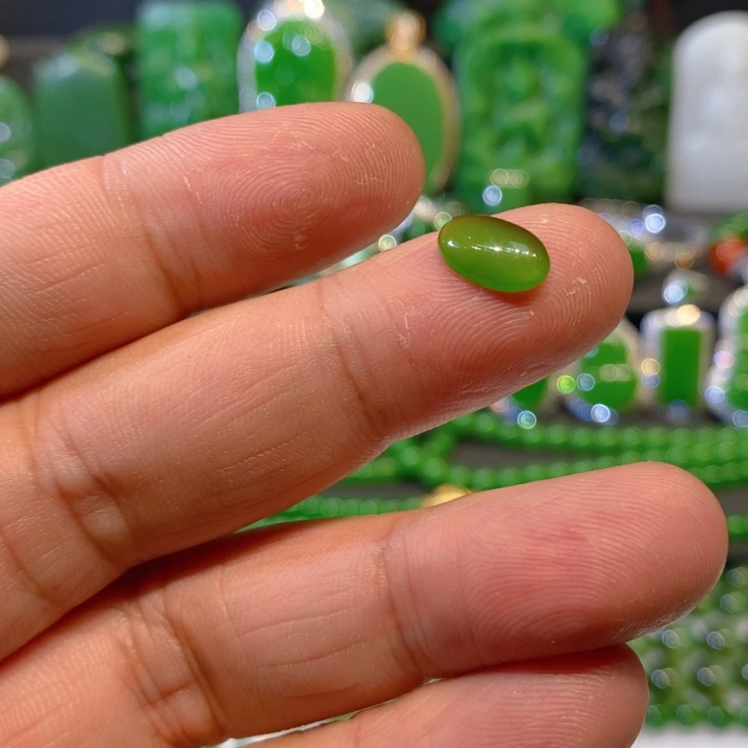 未镶嵌和田玉（碧玉）挂件