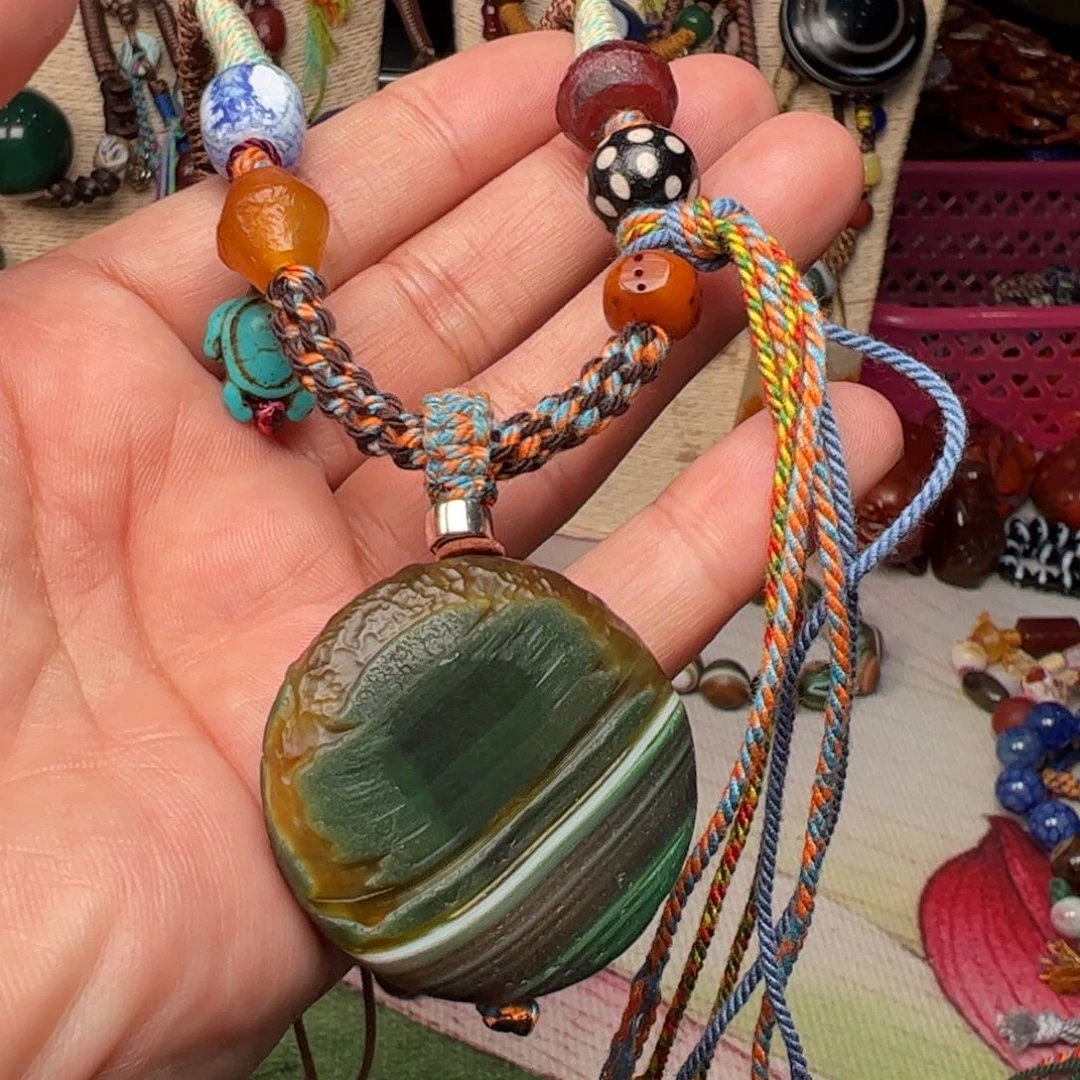 玛瑙/玉髓颈饰未镶嵌