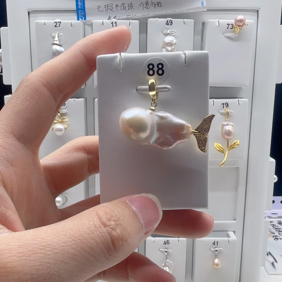 淡水珍珠颈饰合金