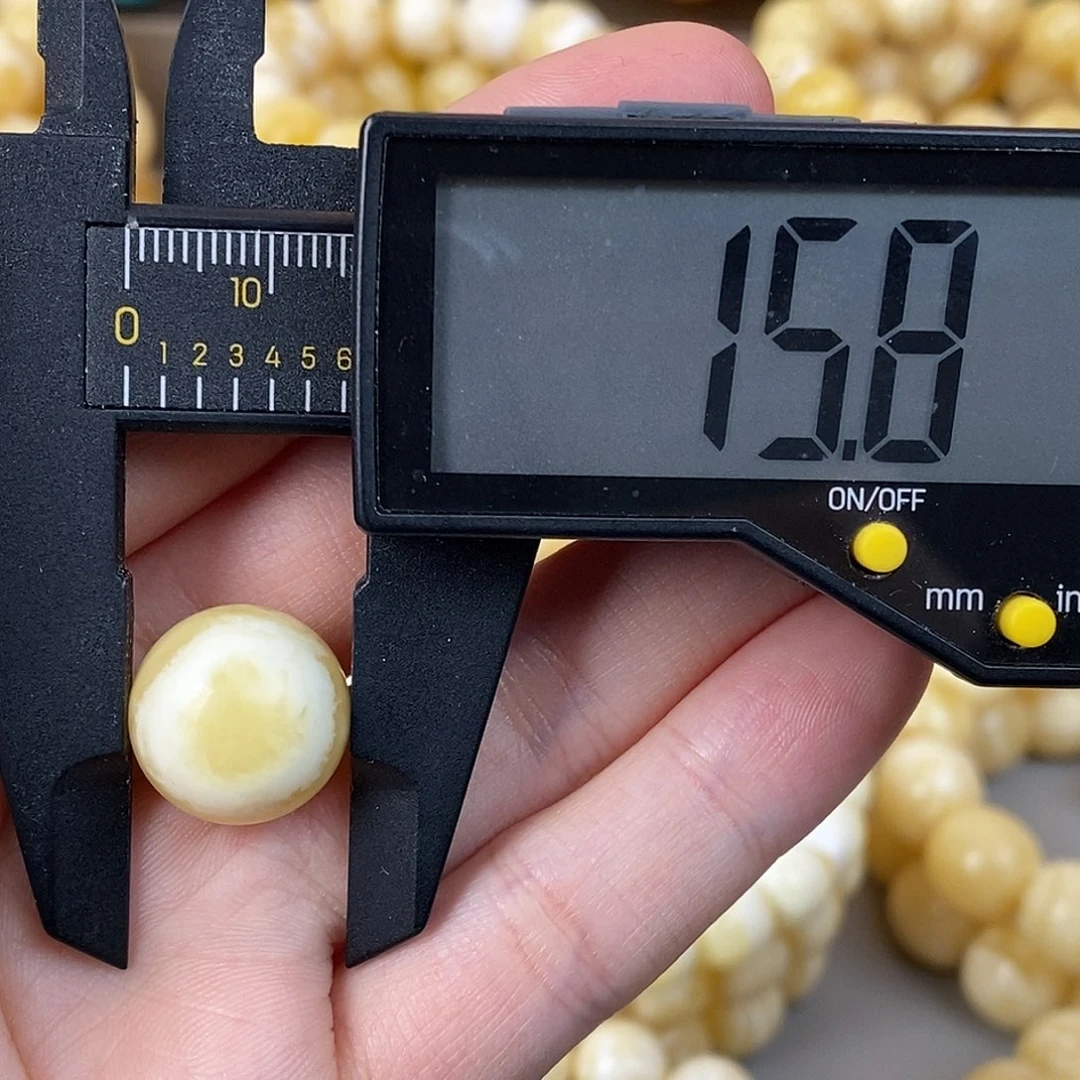 蜜蜡未镶嵌珠宝奇石2.2g