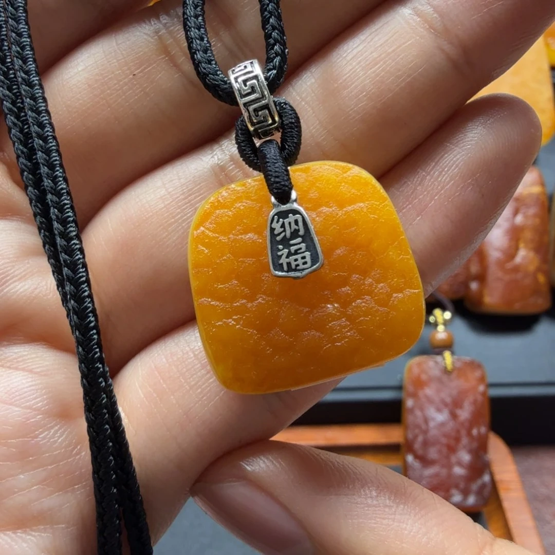 未镶嵌琥珀吊坠(赠链)