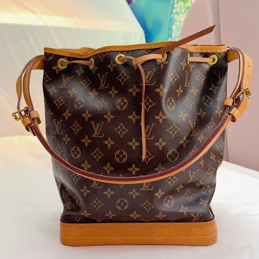 95新 LouisVuitton/路易威登  老花水桶包  1450 8233