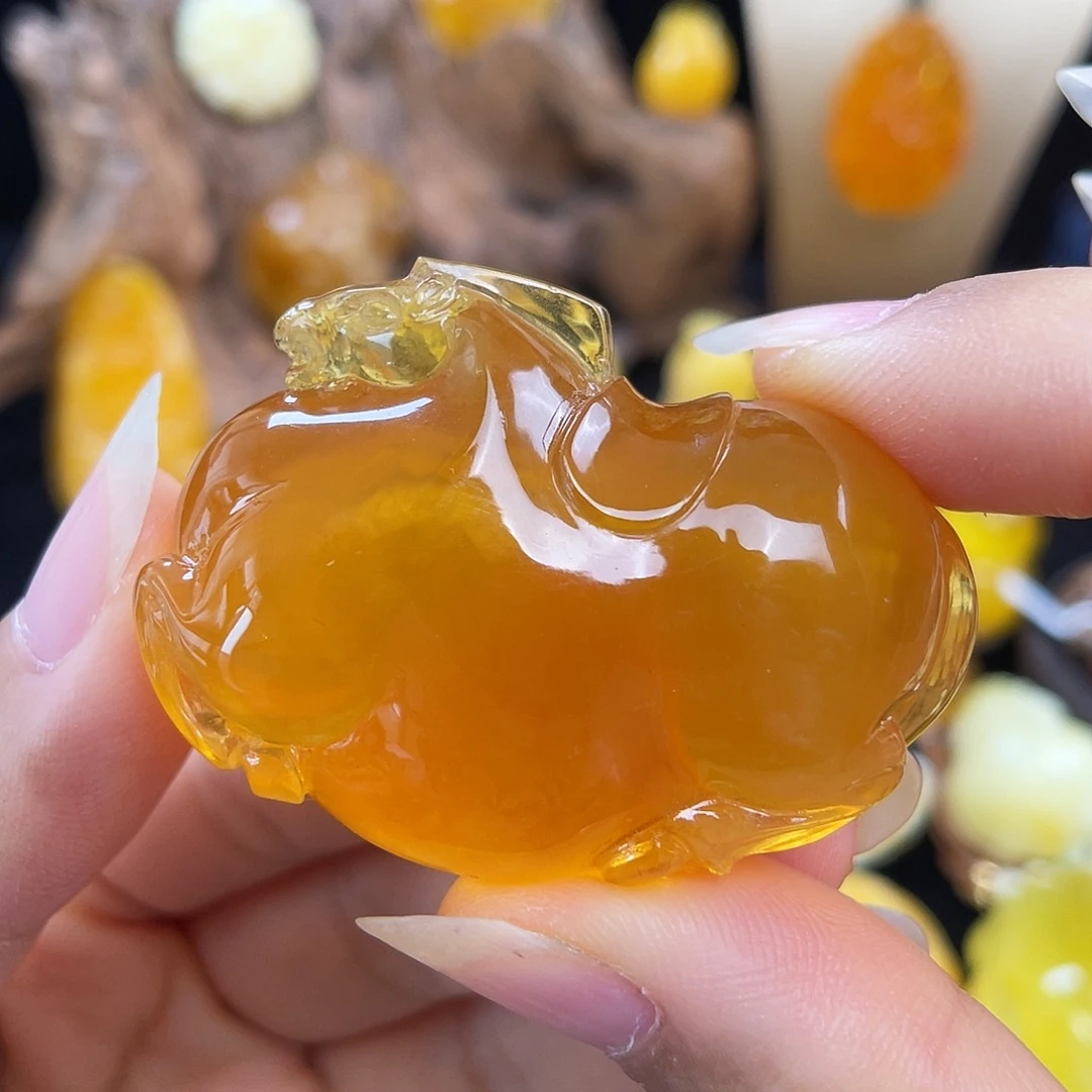 琥珀未镶嵌珠宝奇石